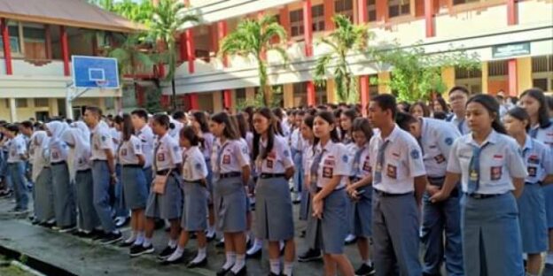 Menikmati Bernostalgia Akan Masa SMA Sangatlah Menyenangkan